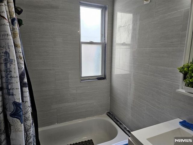 12 Wright Avenue, Jersey City, NJ 07306