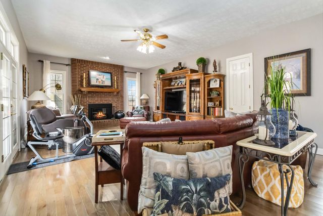 348 Runway Boulevard, Somerset, KY 42503