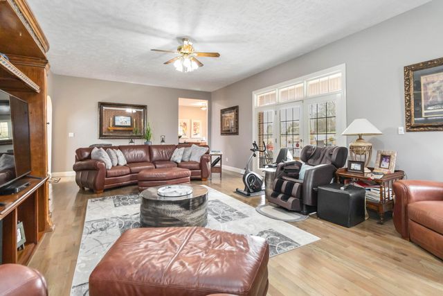 348 Runway Boulevard, Somerset, KY 42503