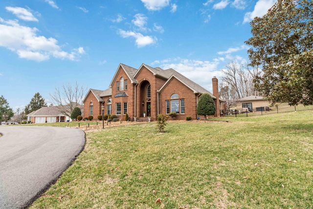 348 Runway Boulevard, Somerset, KY 42503