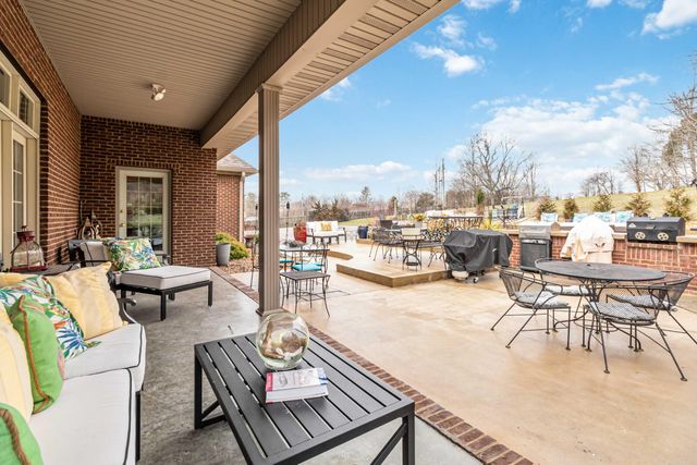 348 Runway Boulevard, Somerset, KY 42503