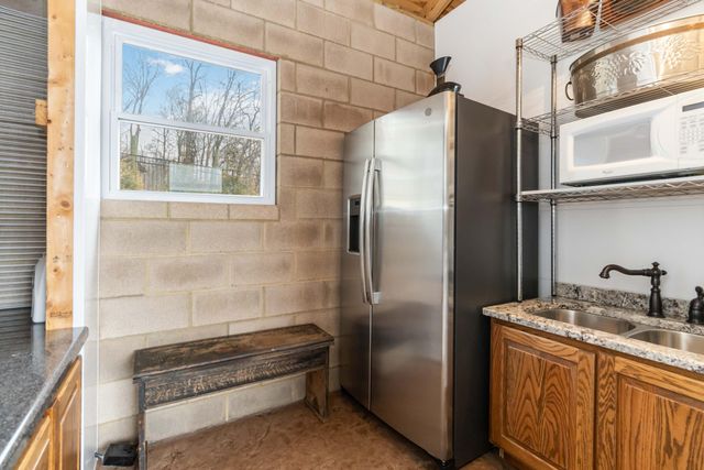 348 Runway Boulevard, Somerset, KY 42503