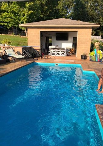 348 Runway Boulevard, Somerset, KY 42503