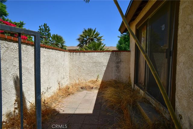9601 Sylmar Avenue 1, Panorama City, CA 91402