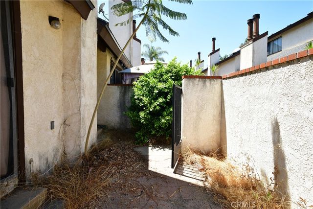 9601 Sylmar Avenue 1, Panorama City, CA 91402