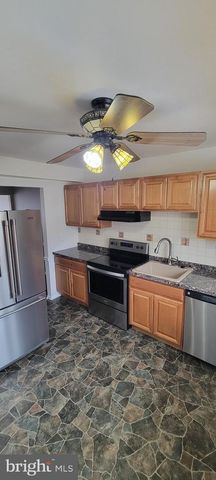 423 N MOUNT VERNON CIR, Bensalem, PA 19020