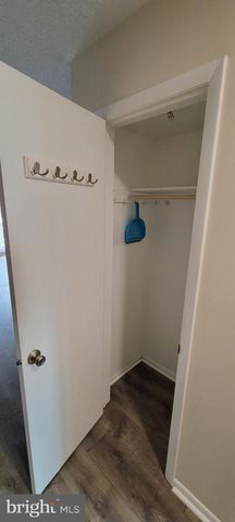 423 N MOUNT VERNON CIR, Bensalem, PA 19020