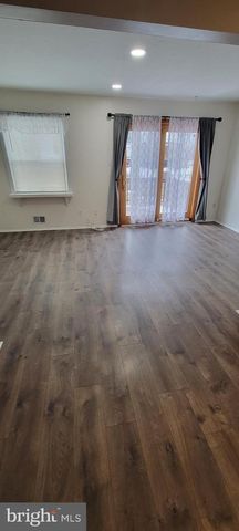 423 N MOUNT VERNON CIR, Bensalem, PA 19020