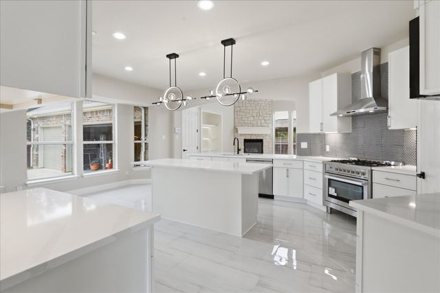 6001 Madeline Lane, Flower Mound, TX 75028