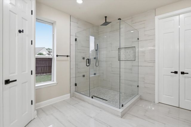 6001 Madeline Lane, Flower Mound, TX 75028