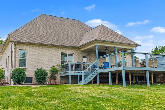521 Coles Ferry Rd, Gallatin, TN 37066
