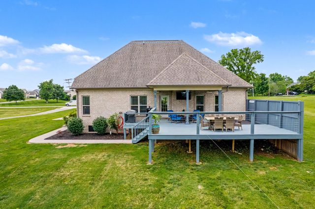 521 Coles Ferry Rd, Gallatin, TN 37066