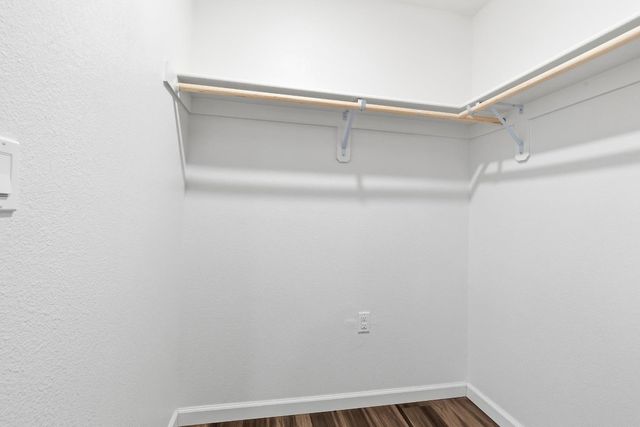 374 W Main St, Turlock, CA 95380