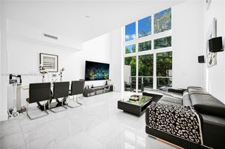 455 NE 39th St 205, Miami, FL 33137
