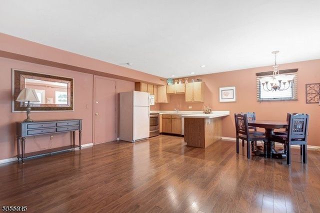 2219 North Ave 6, Scotch Plains Twp., NJ 07076
