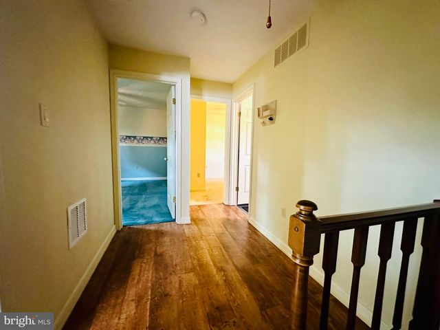 35 JOHNSTON CIR, Hanover, PA 17331