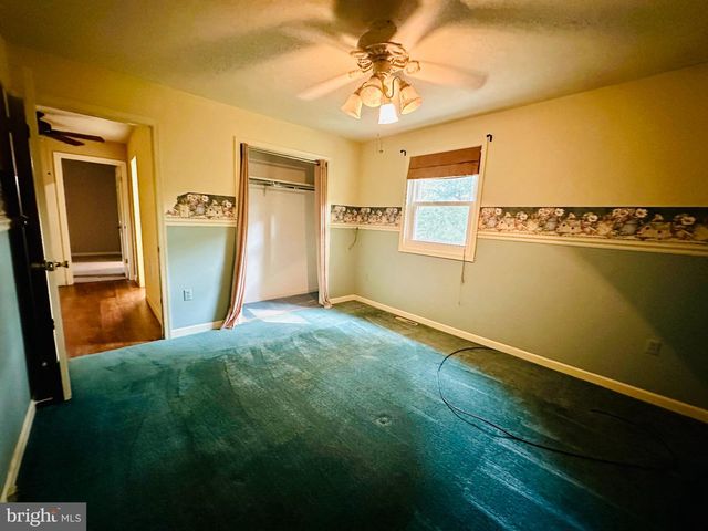 35 JOHNSTON CIR, Hanover, PA 17331