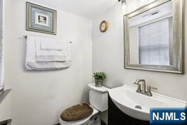 116 Harrow Drive, Franklin, NJ 08873