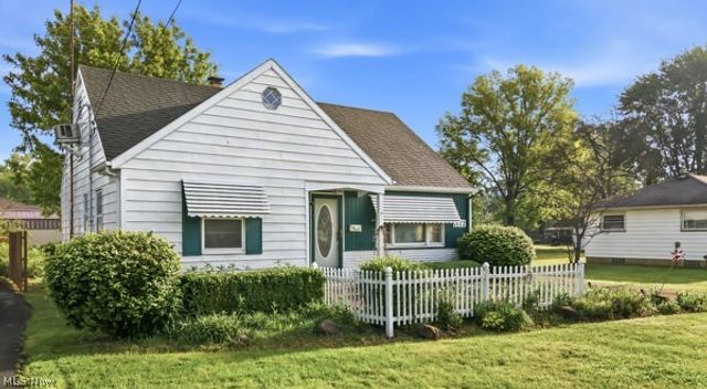 1172 Westwood Drive NW, Warren, OH 44485