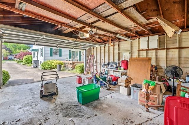 1172 Westwood Drive NW, Warren, OH 44485