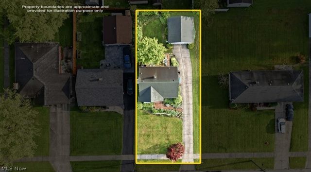 1172 Westwood Drive NW, Warren, OH 44485