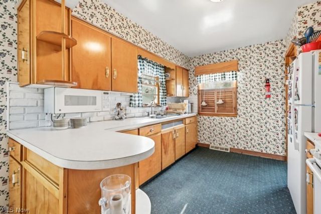 1172 Westwood Drive NW, Warren, OH 44485