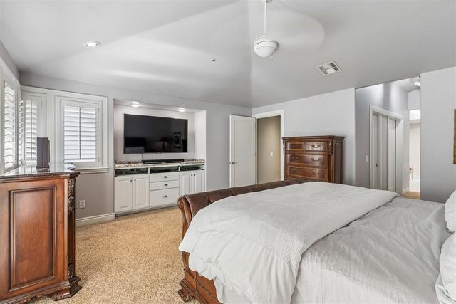 6128 Stonegate Place, Edmond, OK 73025