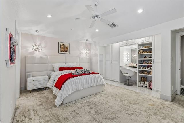 6128 Stonegate Place, Edmond, OK 73025