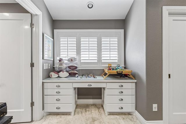 6128 Stonegate Place, Edmond, OK 73025