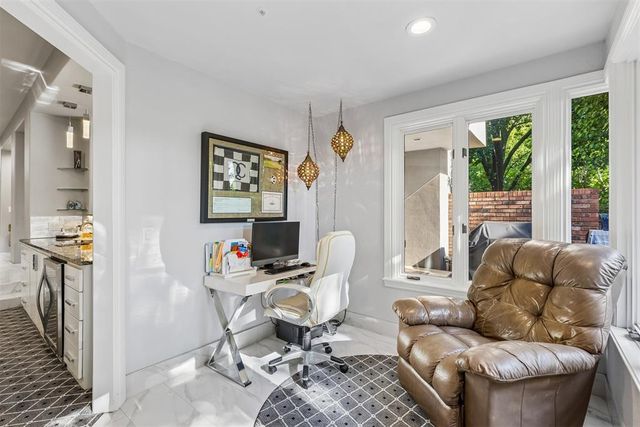 6128 Stonegate Place, Edmond, OK 73025