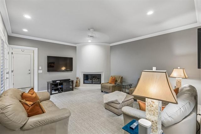 6128 Stonegate Place, Edmond, OK 73025