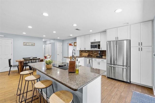 965 N LYLE AVENUE, Crystal River, FL 34429