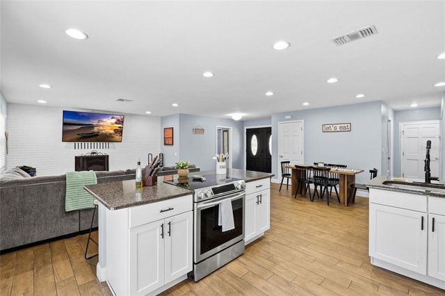 965 N LYLE AVENUE, Crystal River, FL 34429