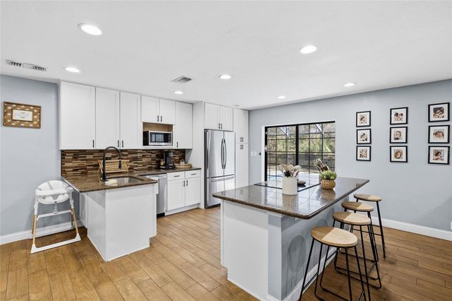 965 N LYLE AVENUE, Crystal River, FL 34429