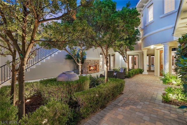 12056 Royal Dolnoch Court, Las Vegas, NV 89141