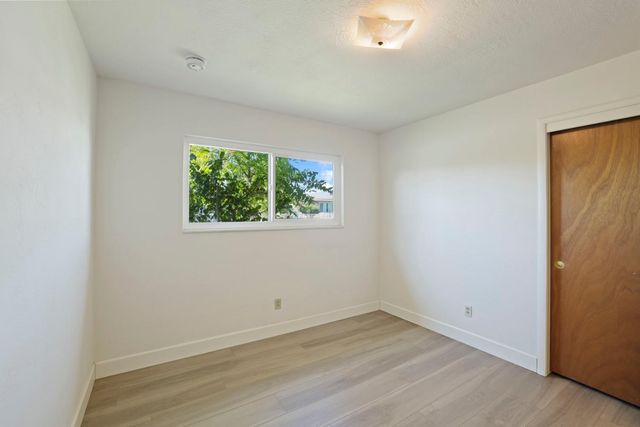 436 N Fremont St, Manteca, CA 95336