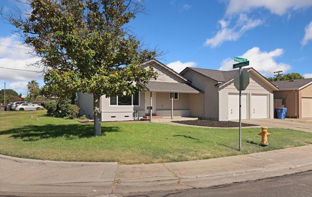 436 N Fremont St, Manteca, CA 95336