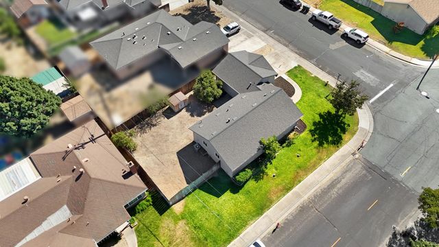 436 N Fremont St, Manteca, CA 95336