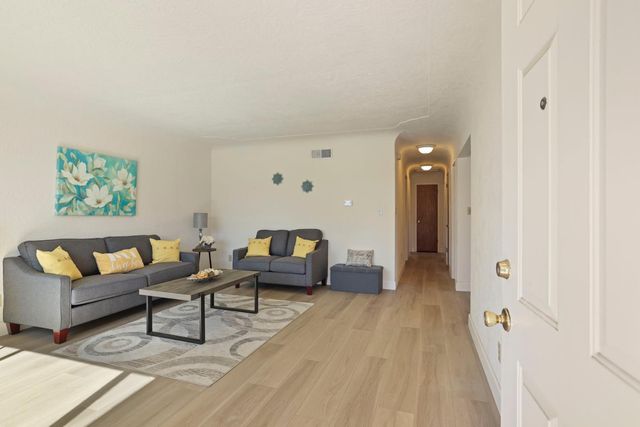 436 N Fremont St, Manteca, CA 95336
