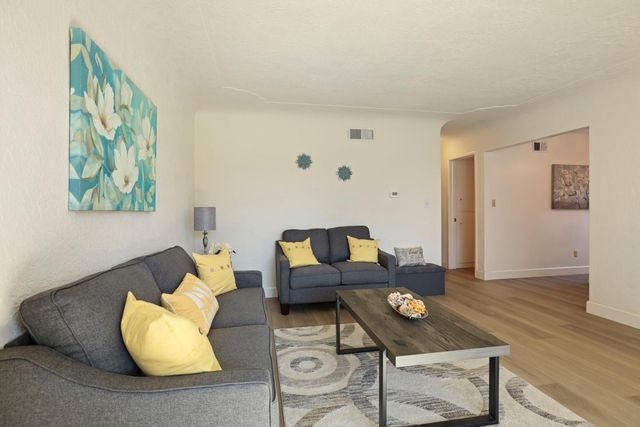 436 N Fremont St, Manteca, CA 95336