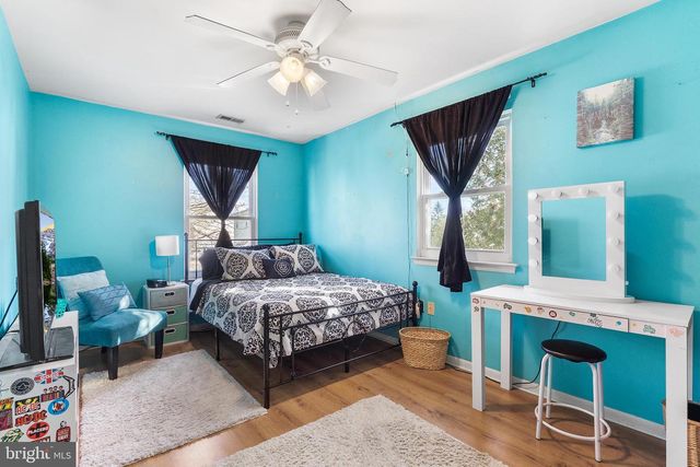 17 VINTAGE DR, East Windsor, NJ 08520