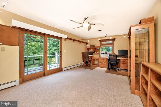 1739 N MIDDLETOWN RD, Glen Mills, PA 19342
