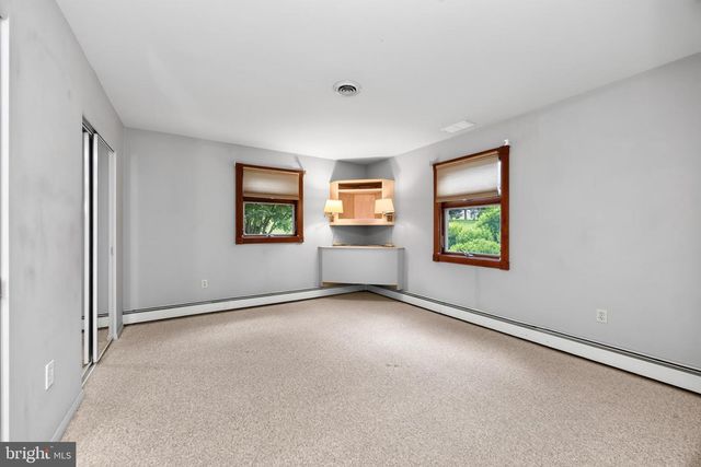 1739 N MIDDLETOWN RD, Glen Mills, PA 19342