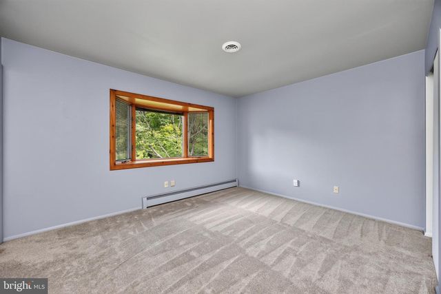 1739 N MIDDLETOWN RD, Glen Mills, PA 19342