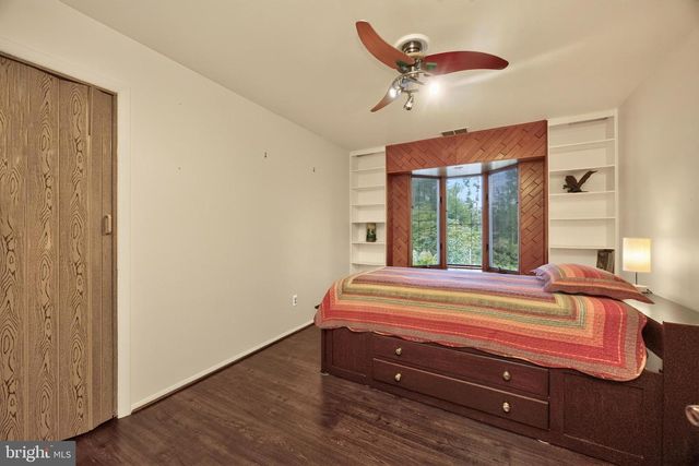 1739 N MIDDLETOWN RD, Glen Mills, PA 19342