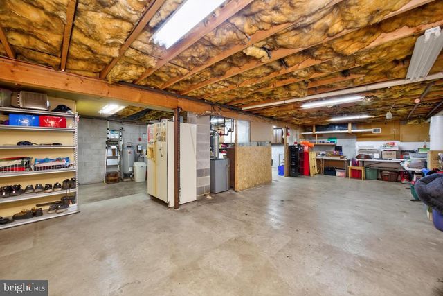 1739 N MIDDLETOWN RD, Glen Mills, PA 19342