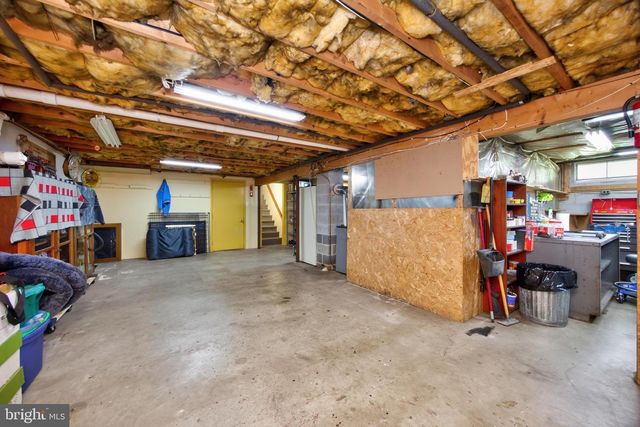 1739 N MIDDLETOWN RD, Glen Mills, PA 19342