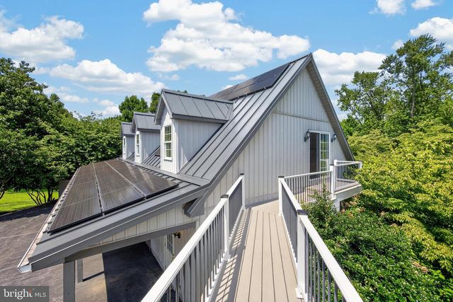 1739 N MIDDLETOWN RD, Glen Mills, PA 19342