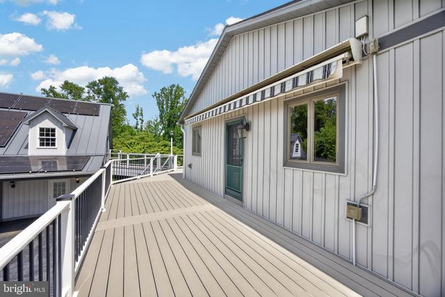 1739 N MIDDLETOWN RD, Glen Mills, PA 19342