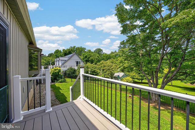 1739 N MIDDLETOWN RD, Glen Mills, PA 19342